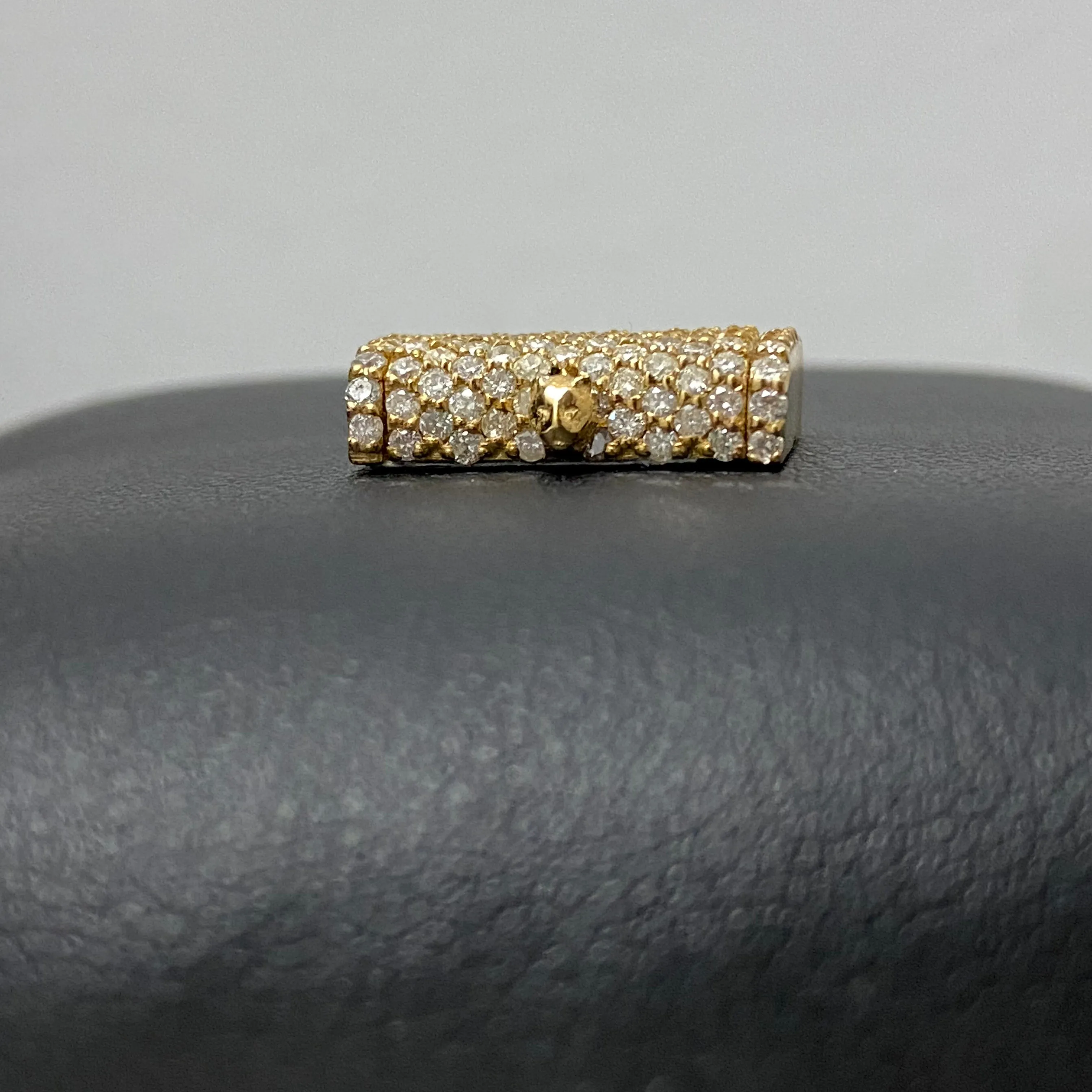 10K Yellow Gold Diamond Sleek Lock 0.86Ct Dia / 3.5gr / 8mm
