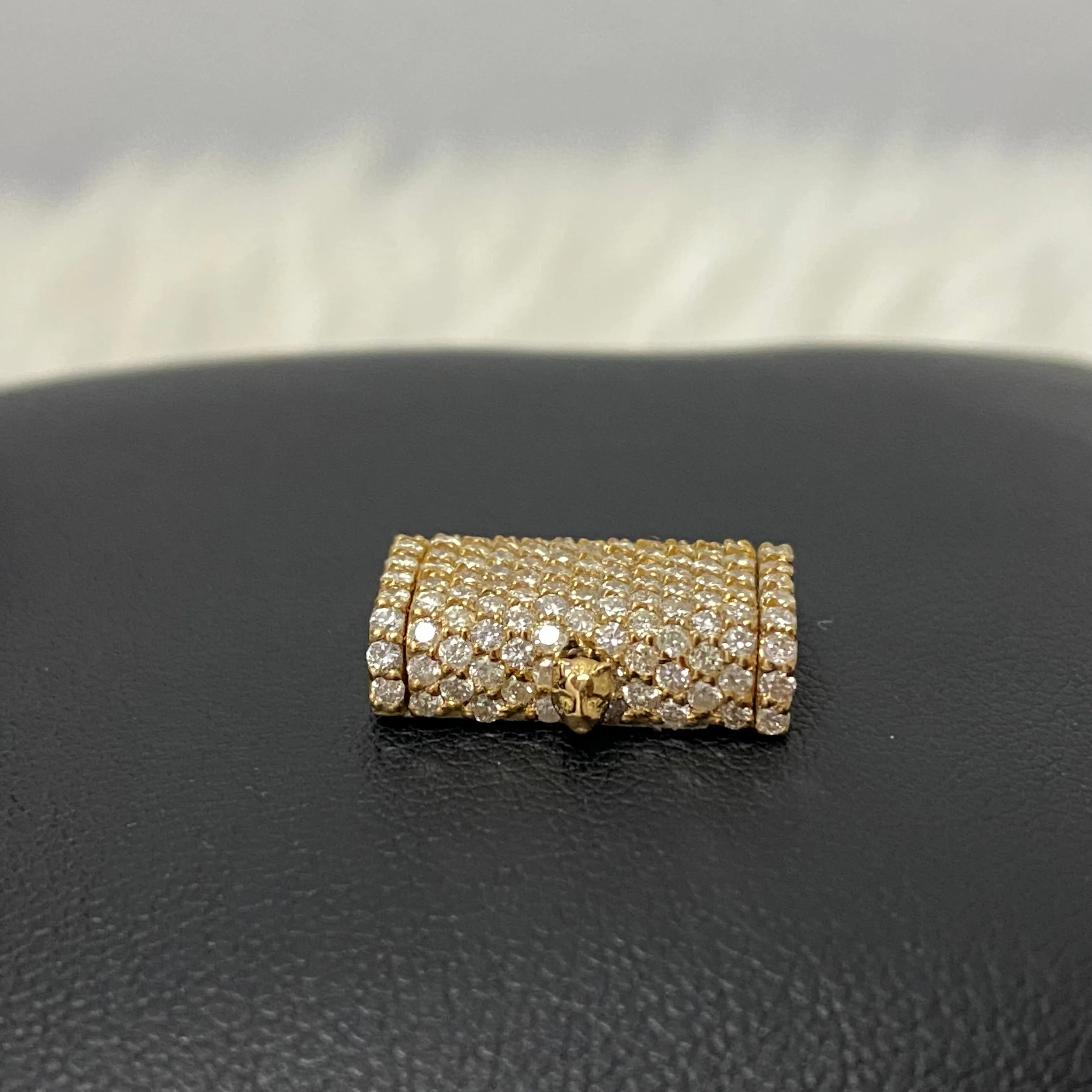 10K Yellow Gold Diamond Sleek Lock 0.86Ct Dia / 3.5gr / 8mm