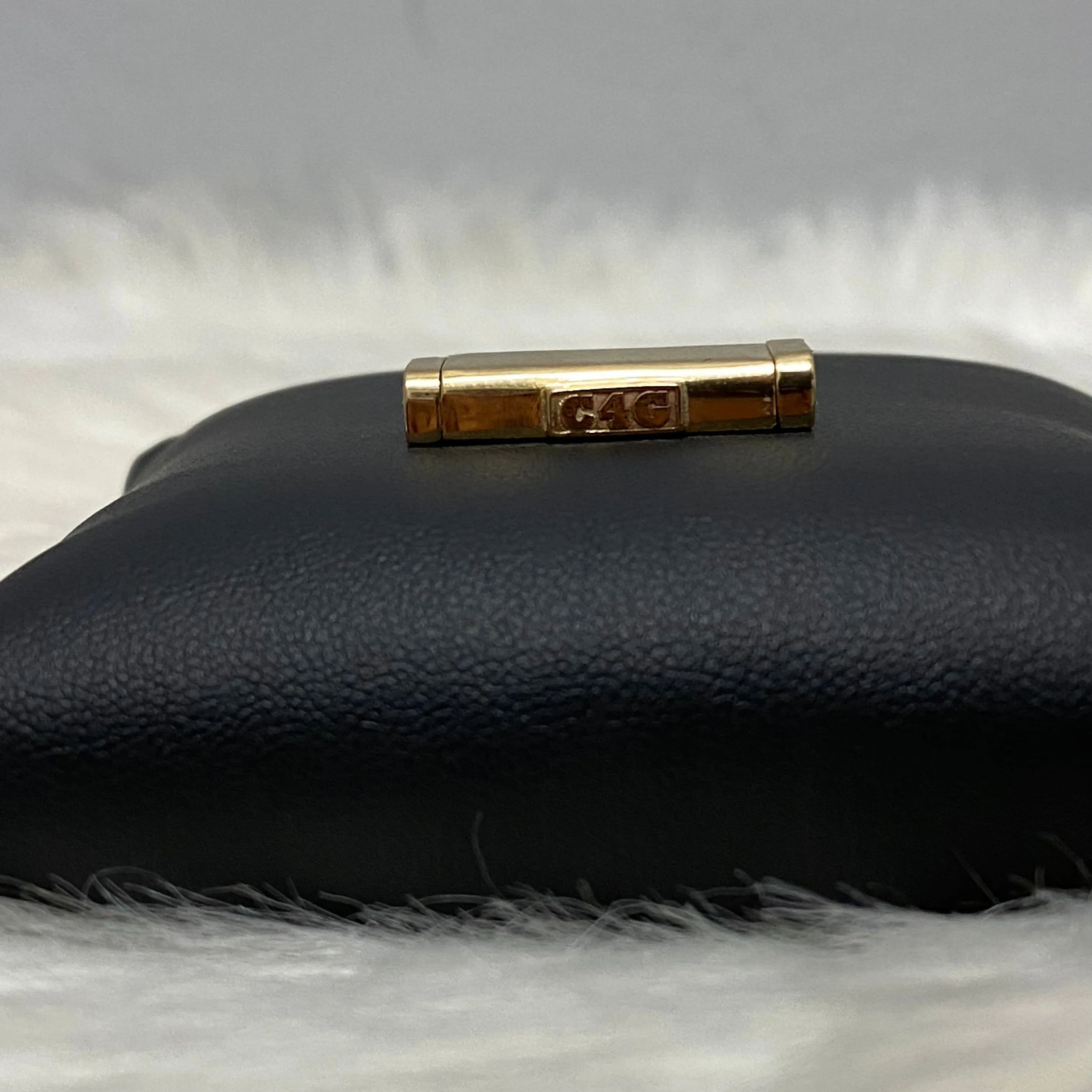 10K Yellow Gold Plain Sleek Lock / 7.9gr / 10mm