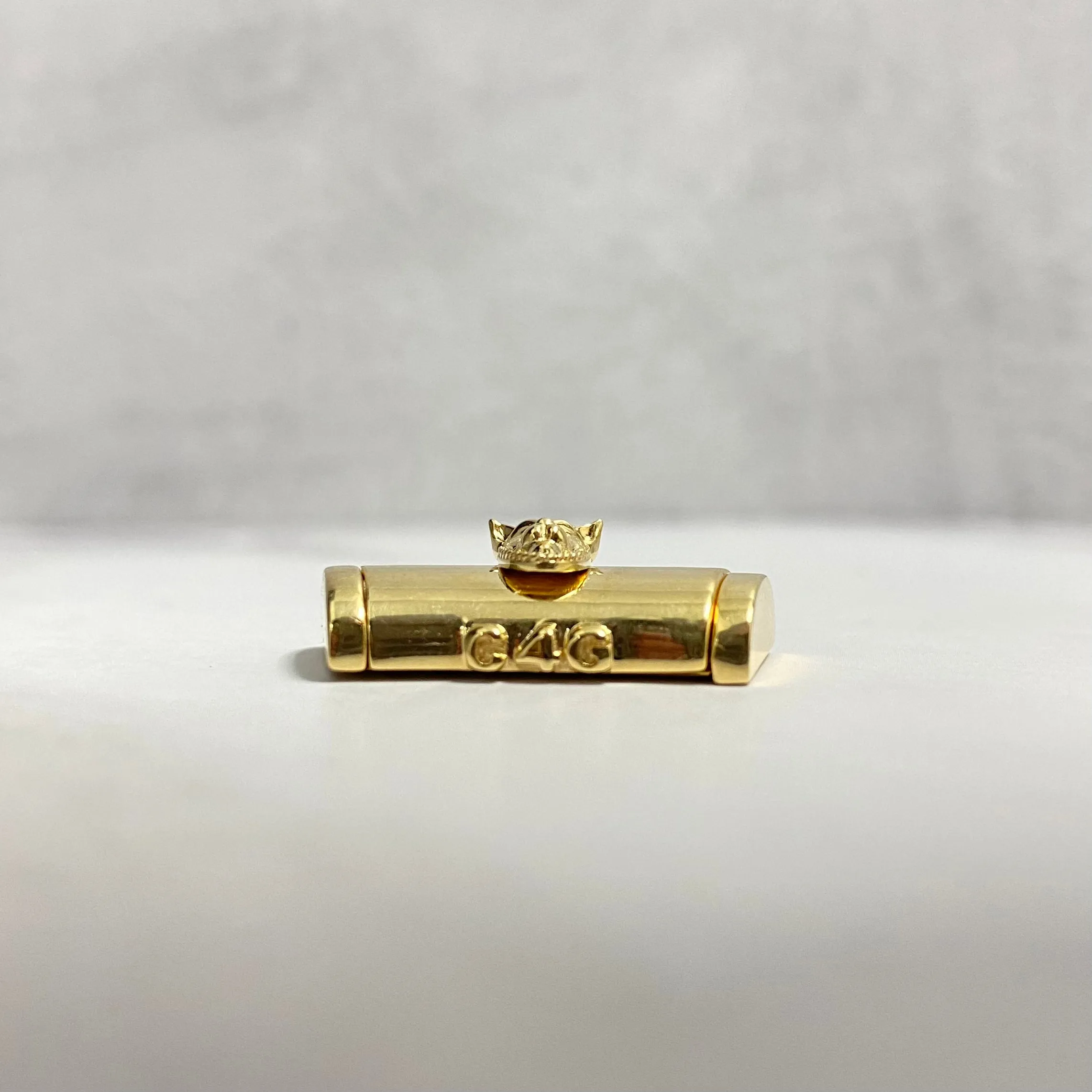 10K Yellow Gold Plain Sleek Lock With Panther / 15.3gr / 15mm / 1.1in