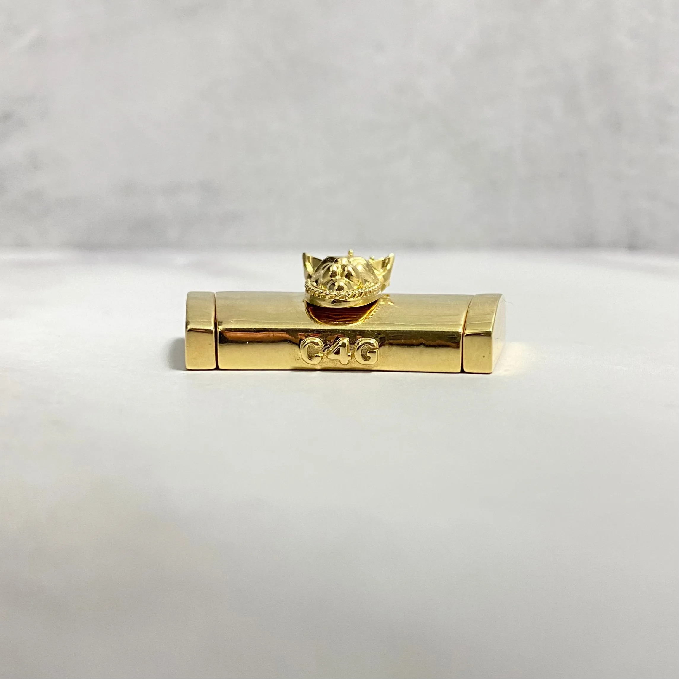 10K Yellow Gold Plain Sleek Lock With Panther / 21.7gr / 17mm / 1.3in