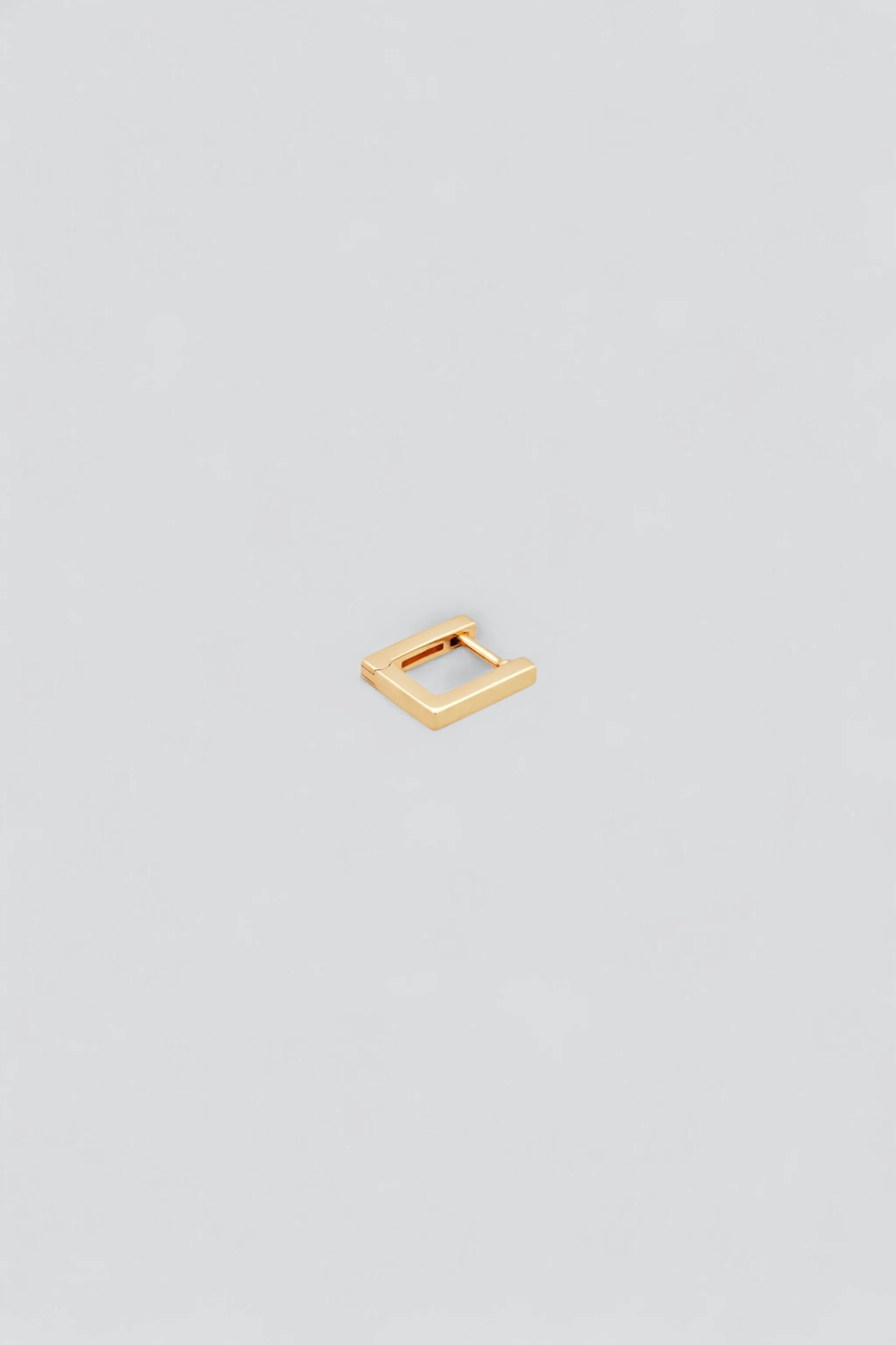 9K Gold Sleek Huggie