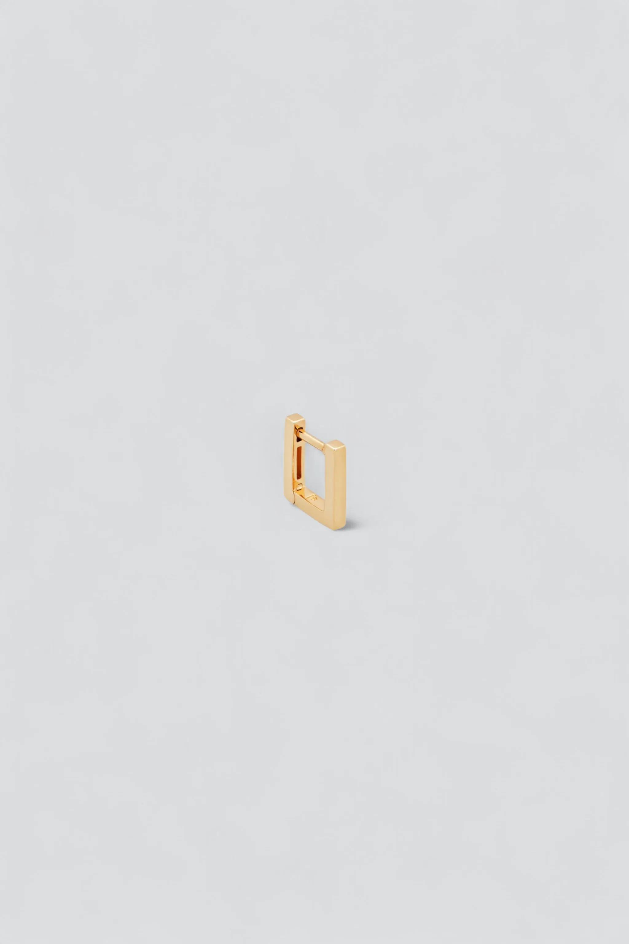 9K Gold Sleek Huggie