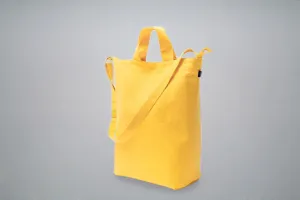 Canvas 'Duck' Bag by Baggu