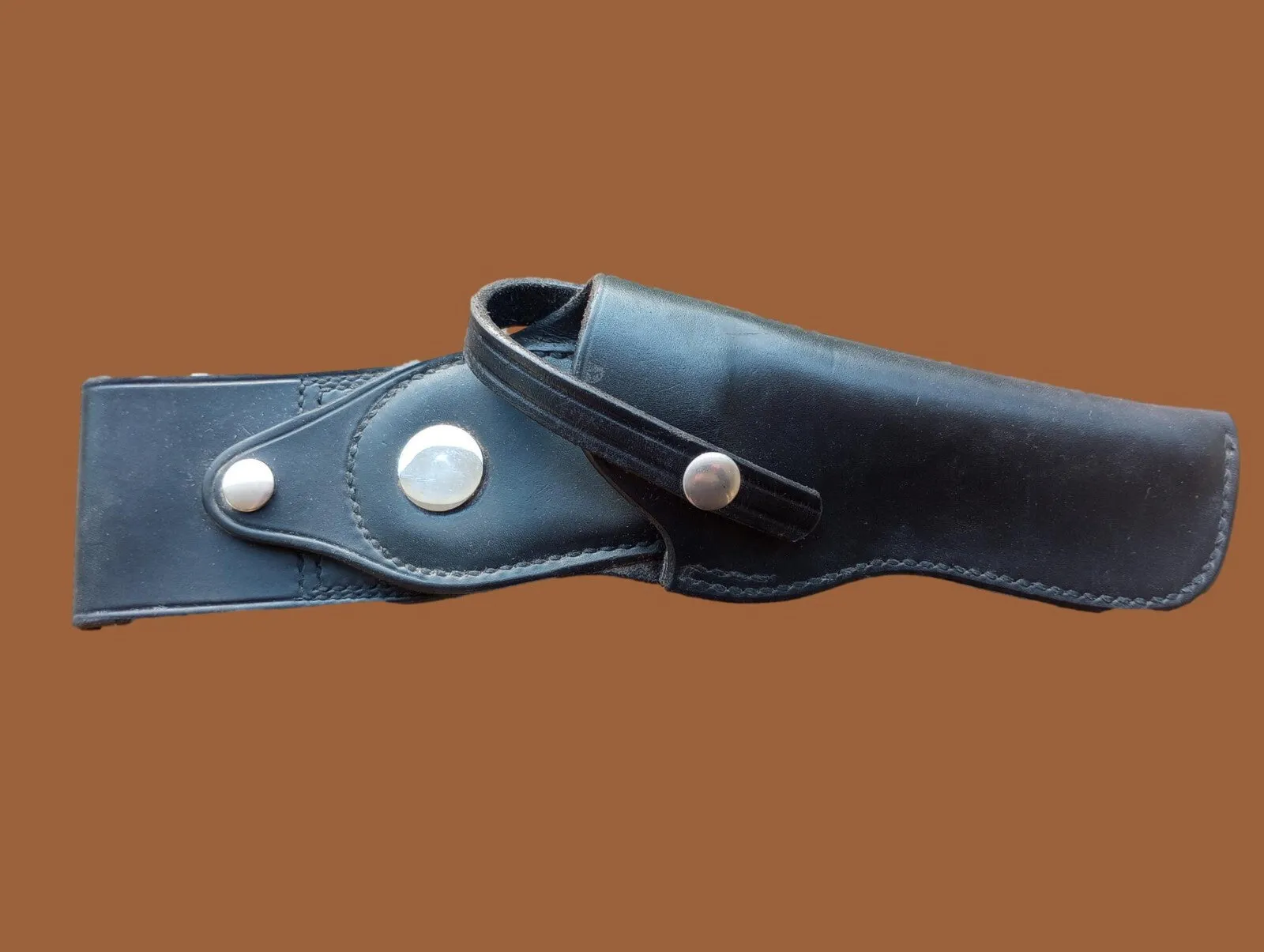 Don Hume Maker leather holster for revolvers drop swivel design