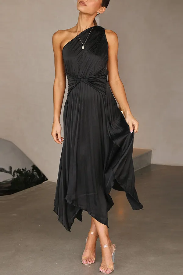 Elegant Solid Color Pleated Midi Dress