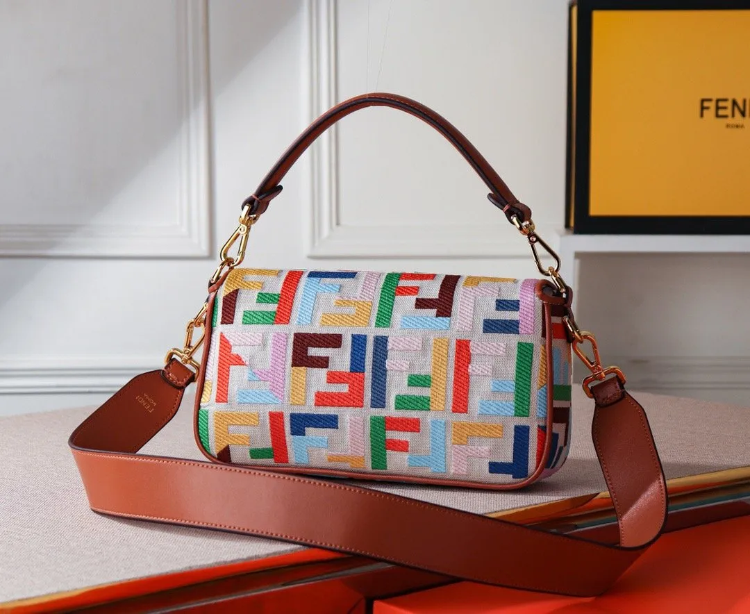EN   Designer bags by Fendi 062
