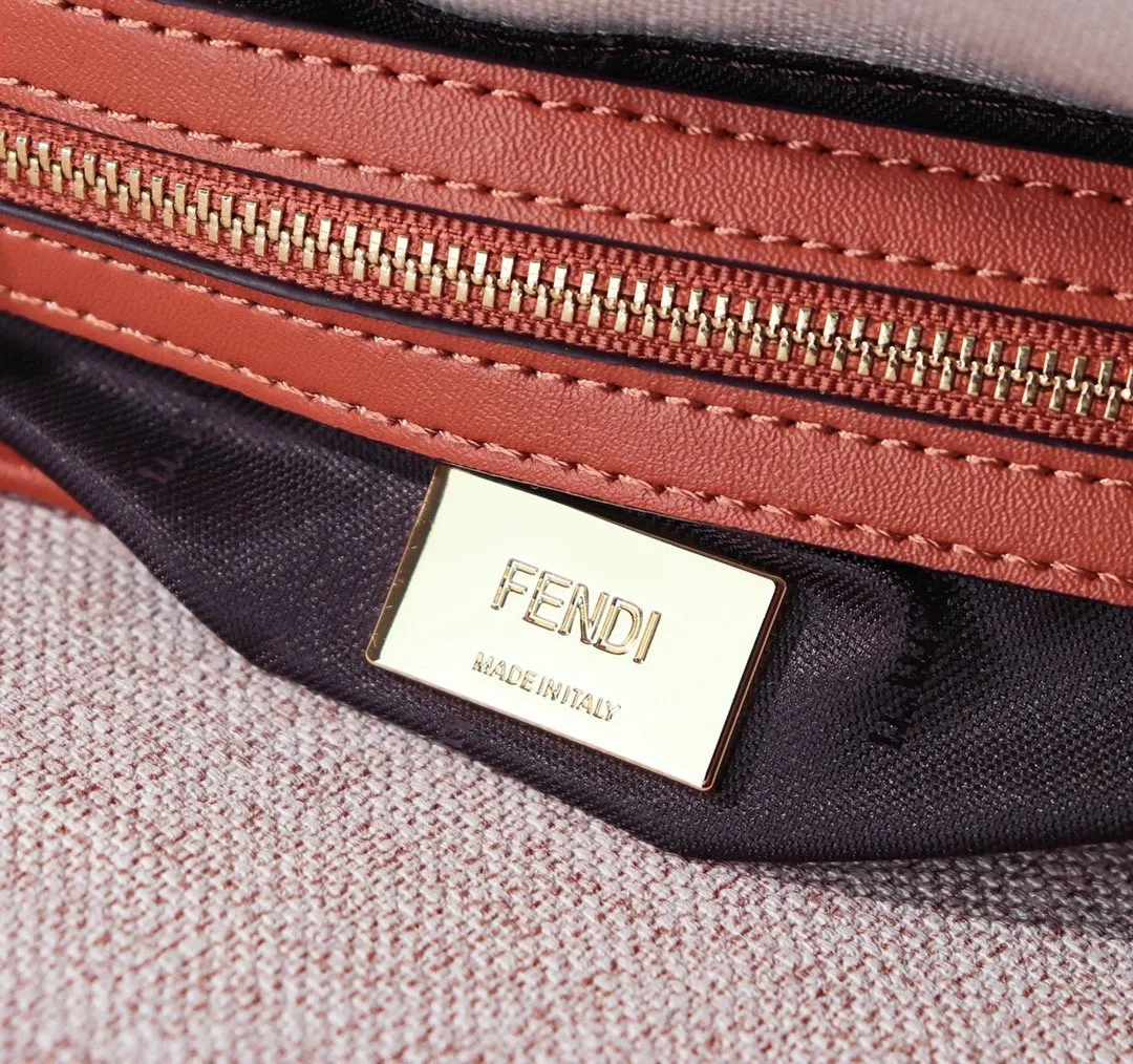 EN   Designer bags by Fendi 062