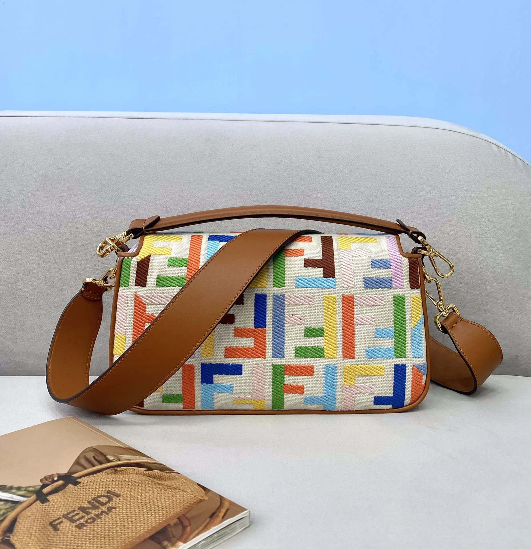 EN   Designer bags by Fendi 190