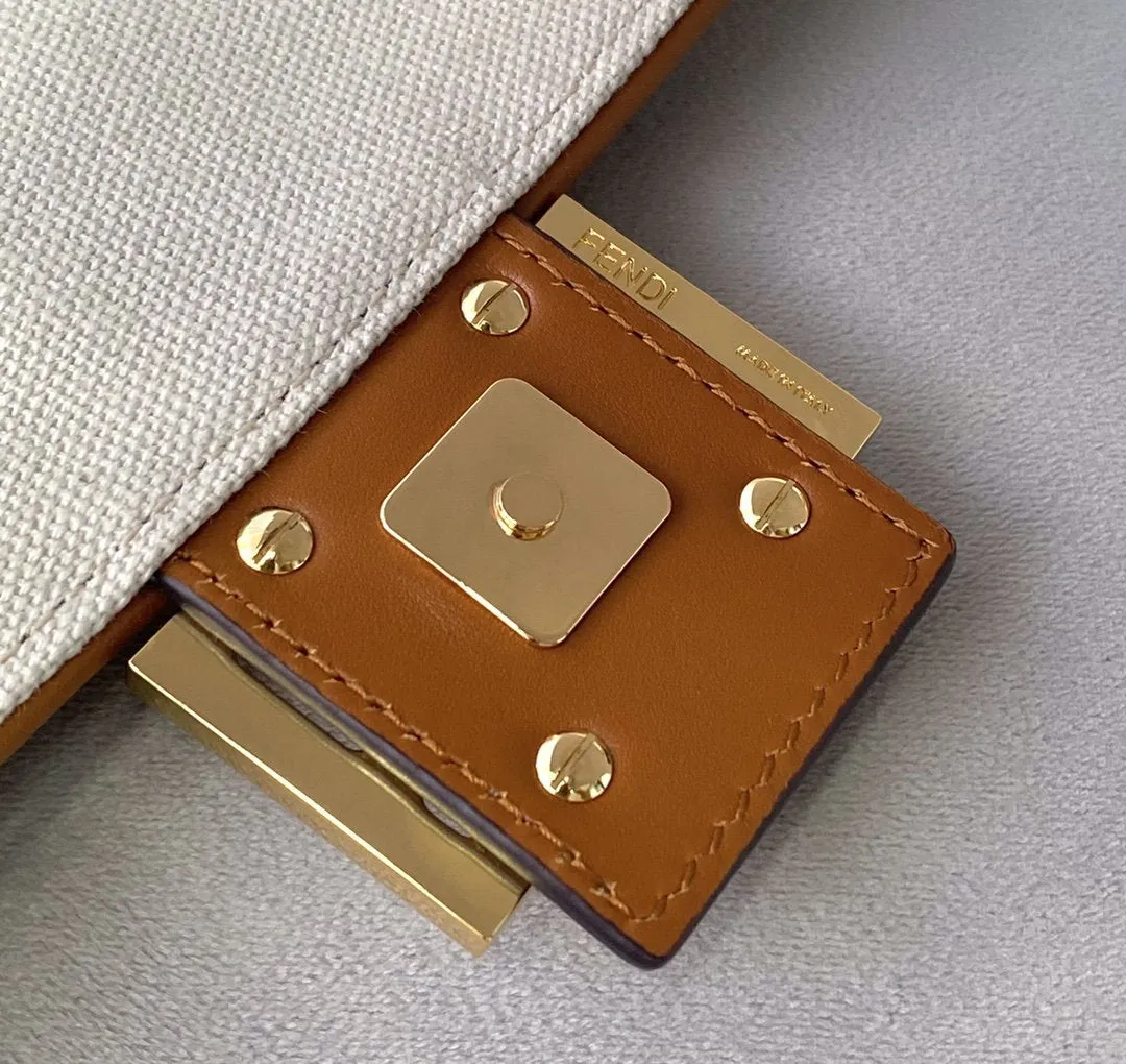 EN   Designer bags by Fendi 190