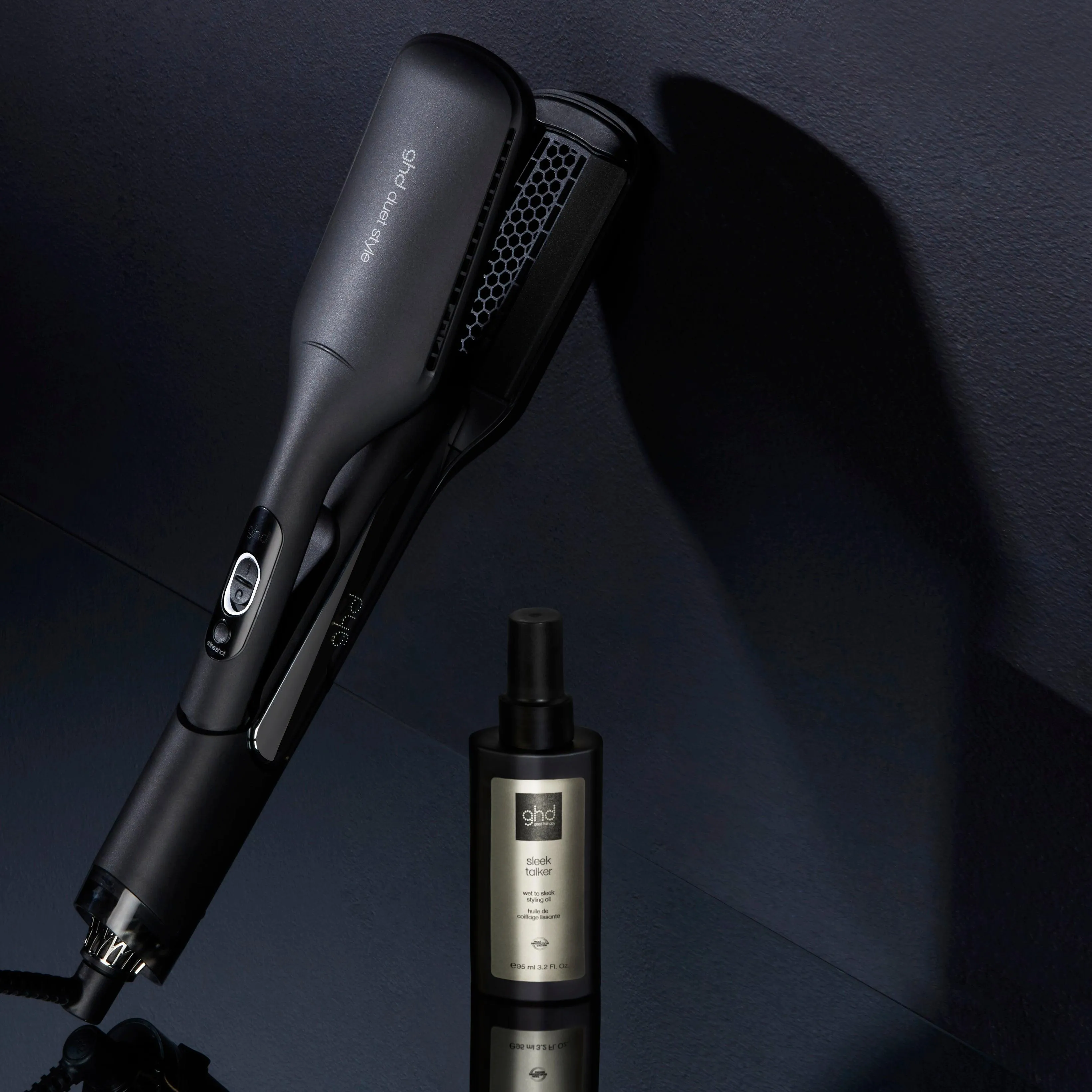 ghd Sleek Talker Wet to Sleek Styling Oil 95ml