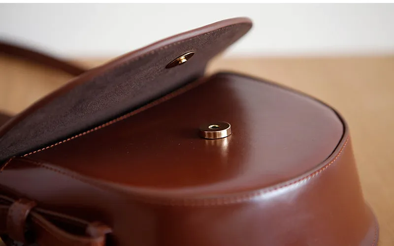 Ladies Small Leather Crossbody Saddle Bag Cross Shoulder Bag For Women