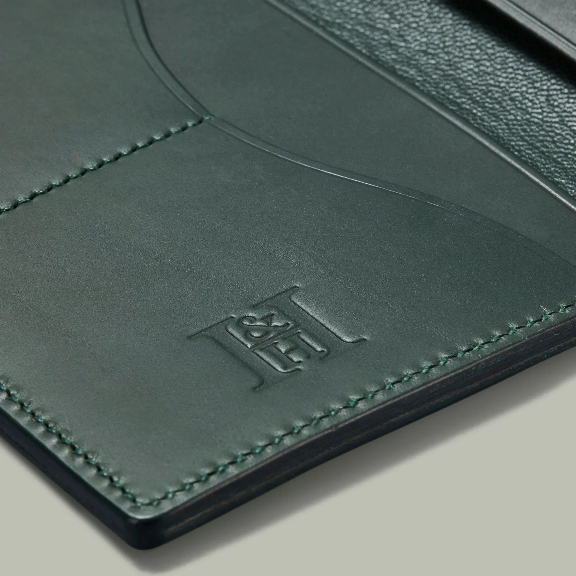 Leather Hand-Stitched Passport Holder [H&H Green]