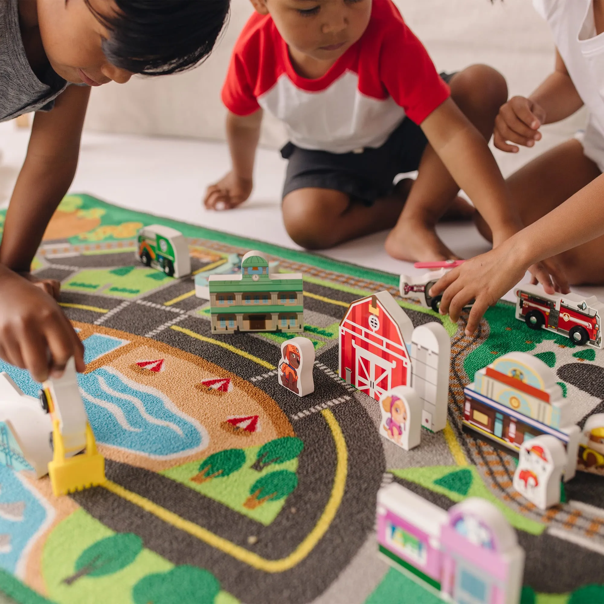 Melissa & Doug PAW Patrol Activity Rug - Adventure Bay