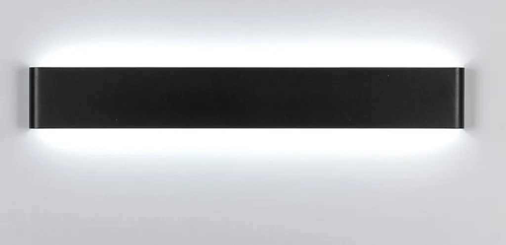 Orestes Contemporary Chic Sleek Wall Lamp