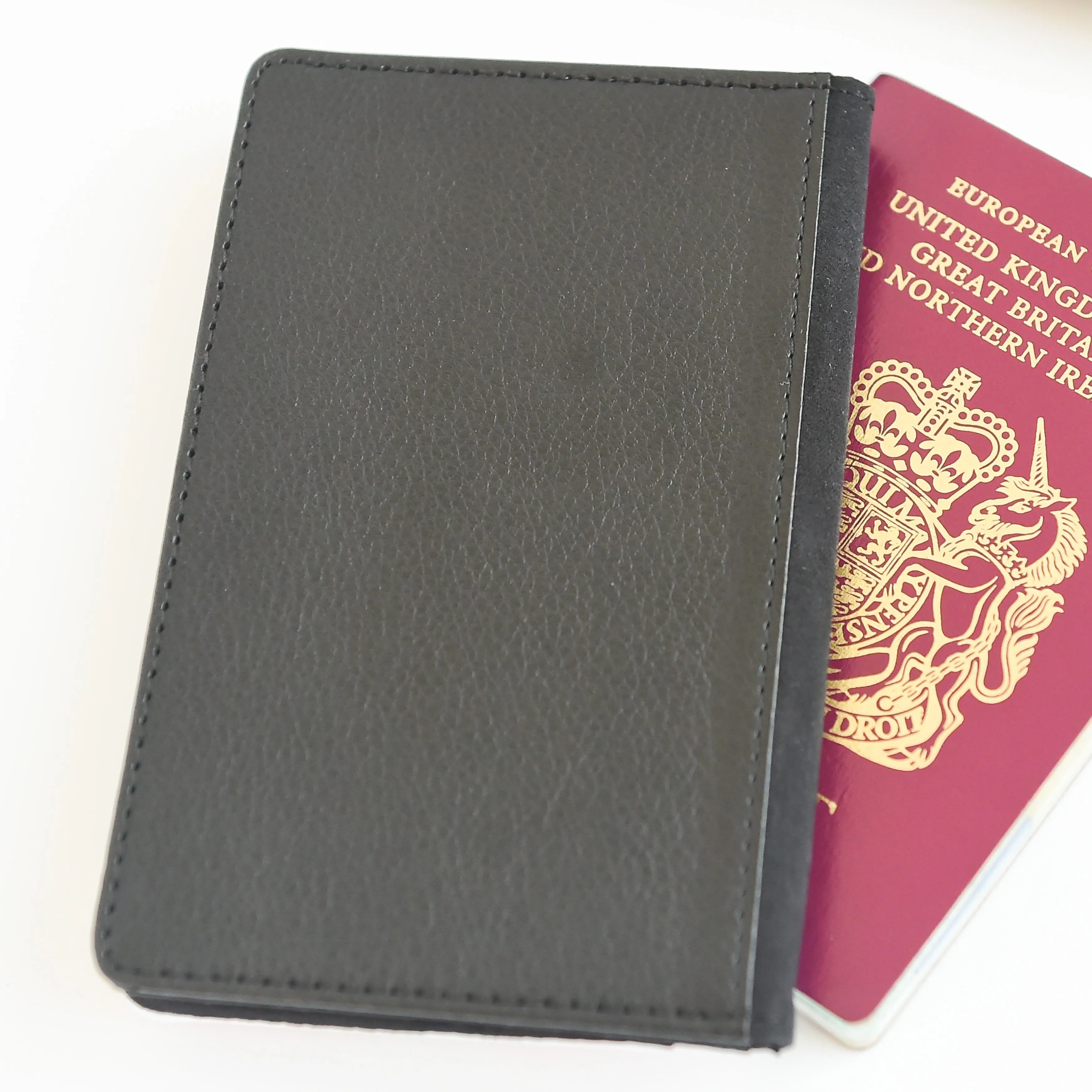 Personalised Passport Holder | Sorrento Stripe in Vanilla