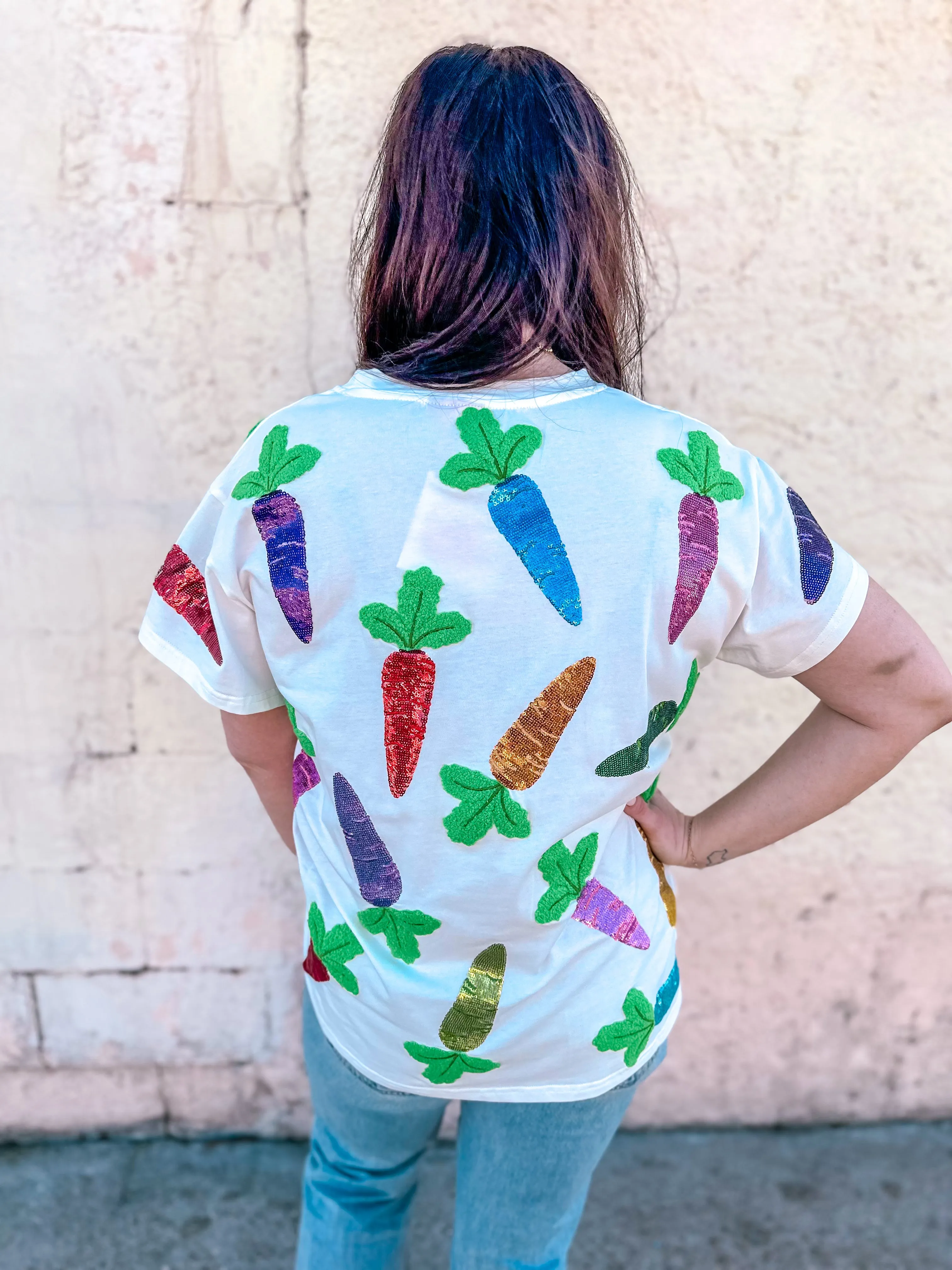 Queen of Sparkles: White Multi Carrot Tee
