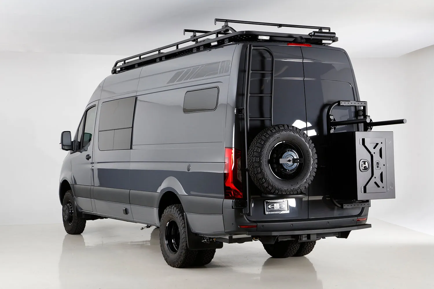 RB Touring Van HK - 170 3500 4x4