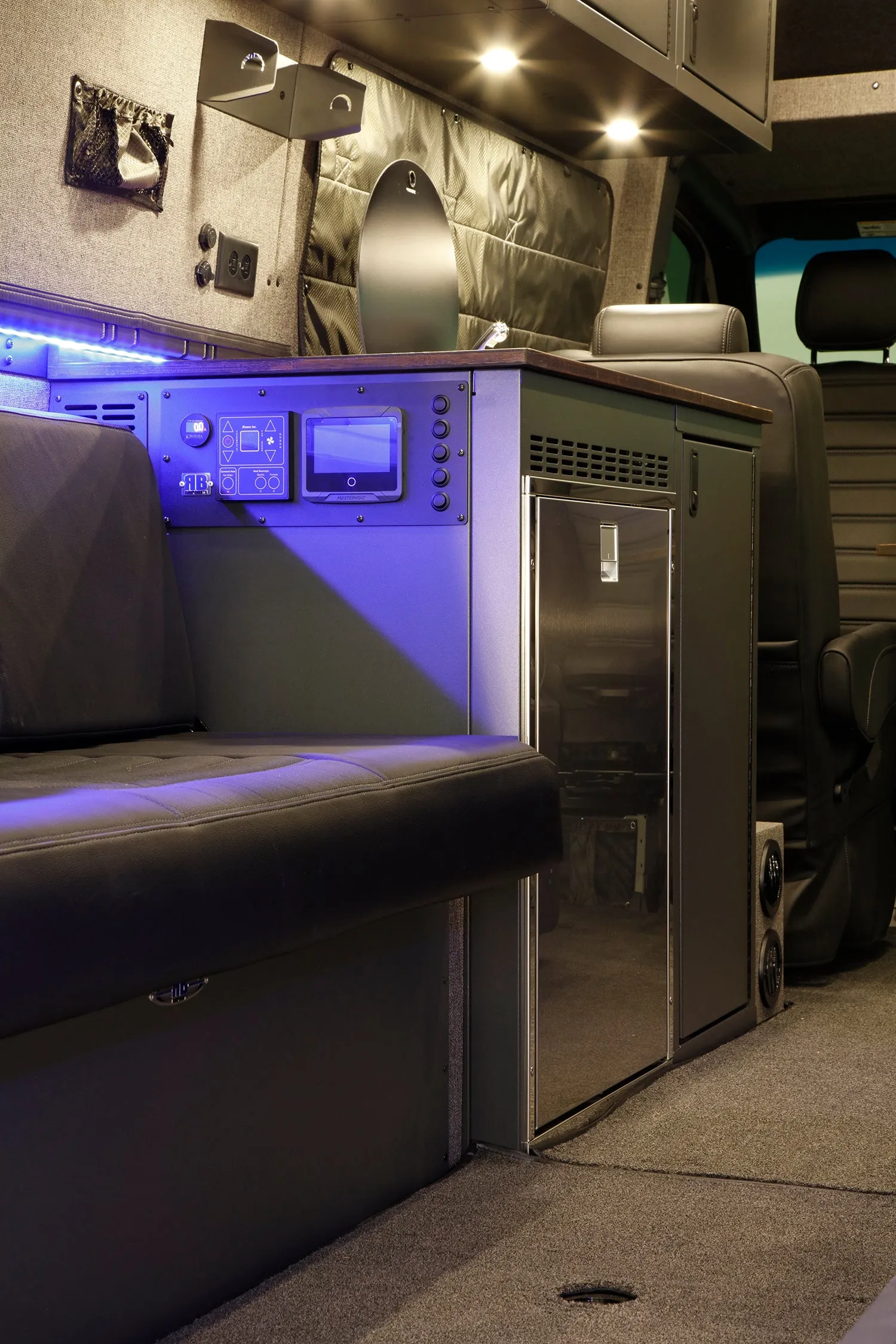 RB Touring Van NW - 170 4x4 3500