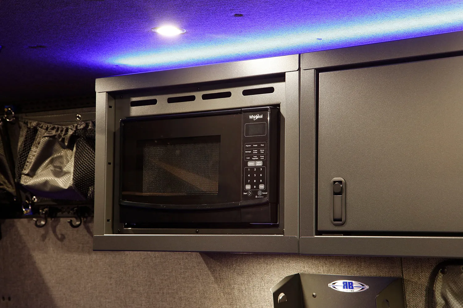 RB Touring Van NW - 170 4x4 3500