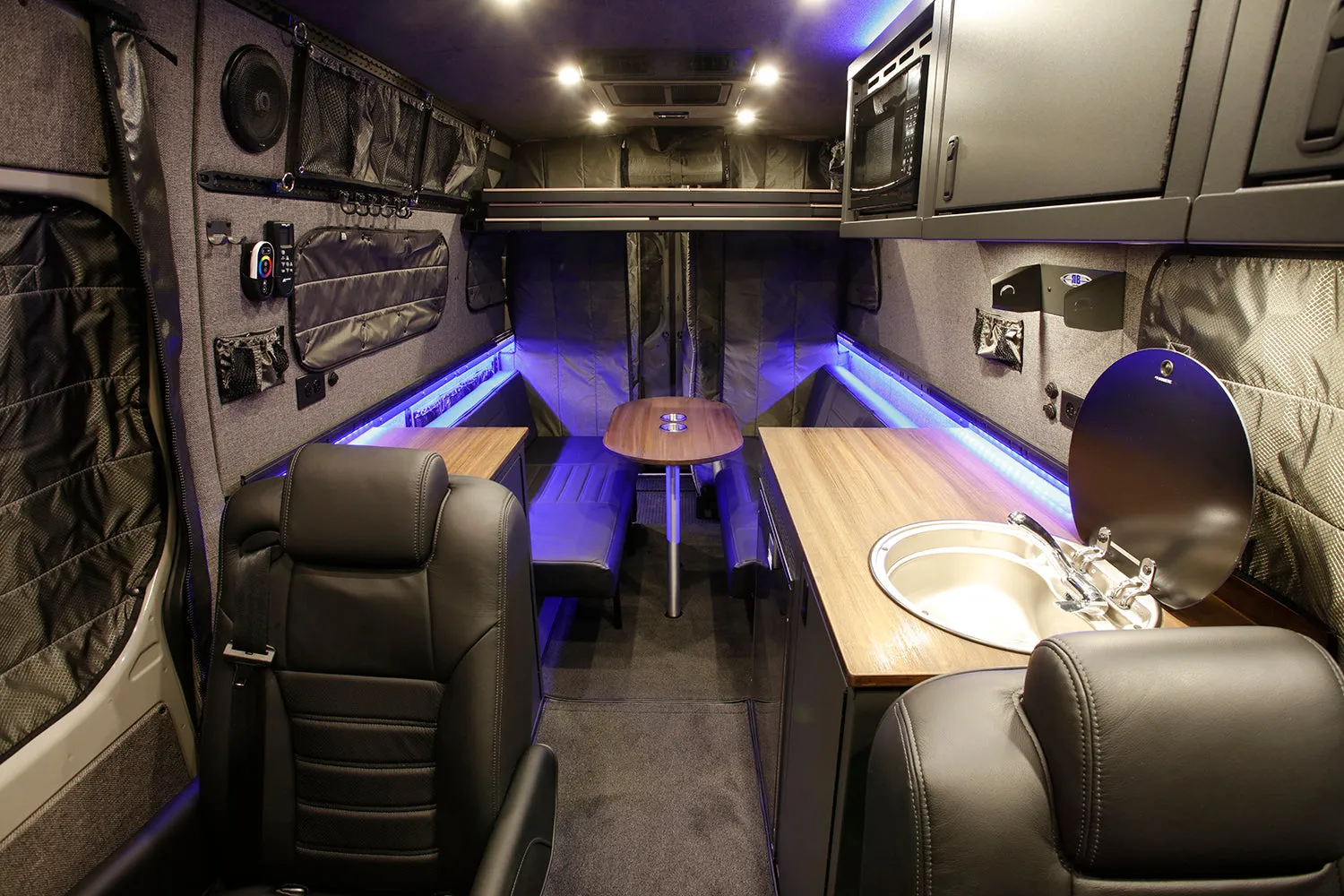 RB Touring Van NW - 170 4x4 3500