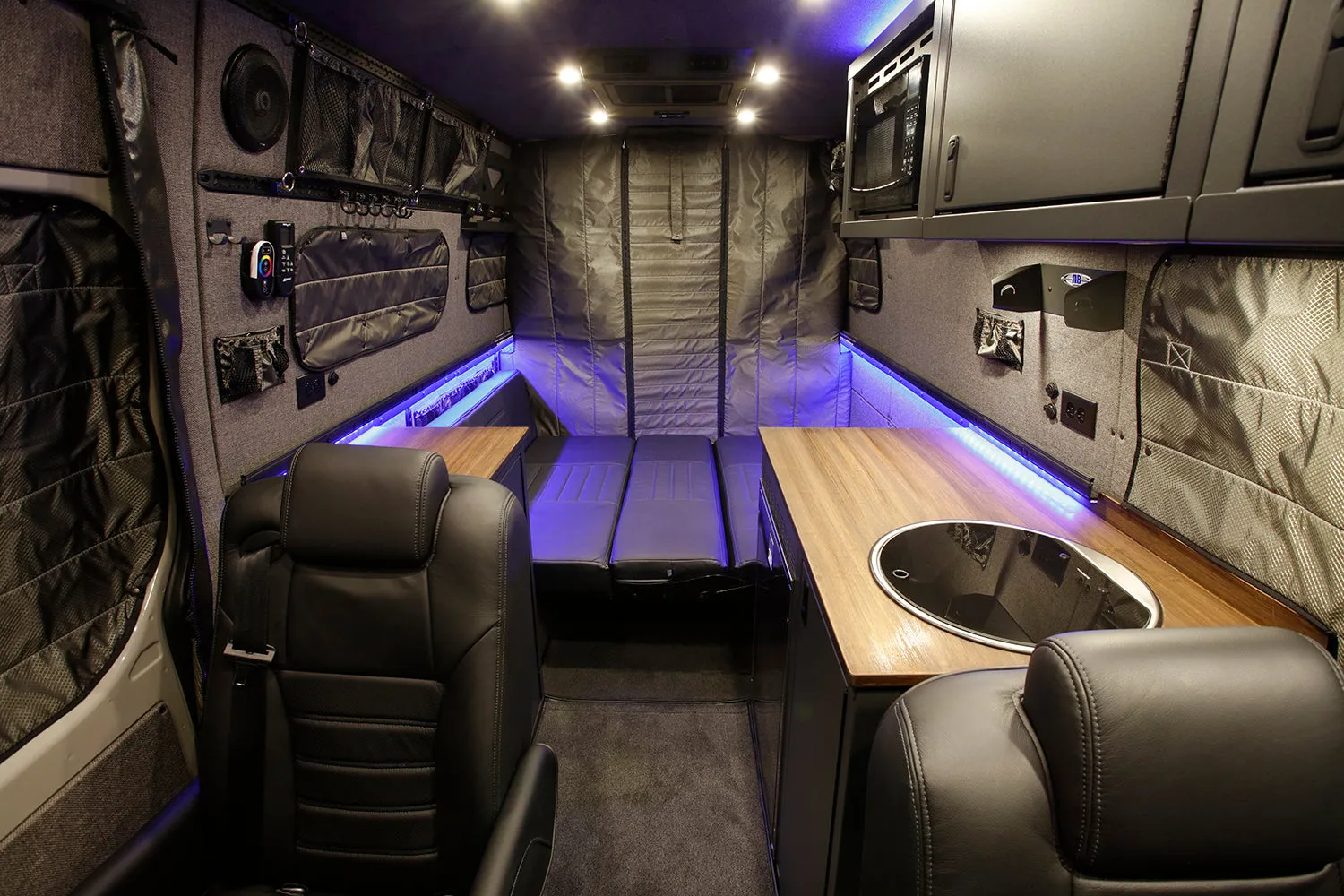 RB Touring Van NW - 170 4x4 3500