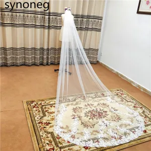 Sleek Lace Edge Veil with Comb