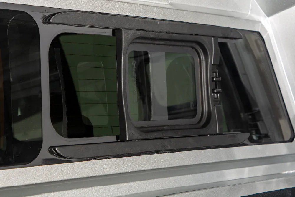 SmartCapEVOa Adventure 2024  Toyota Tacoma 5' Short Bed