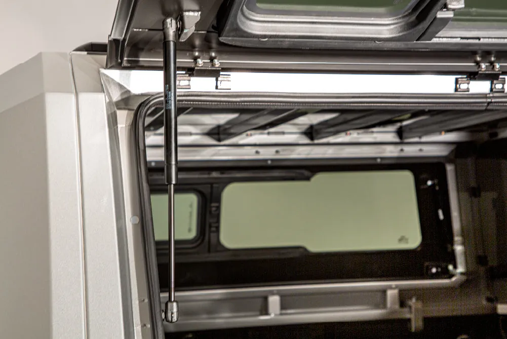 SmartCapEVOa Adventure 2024  Toyota Tacoma 5' Short Bed