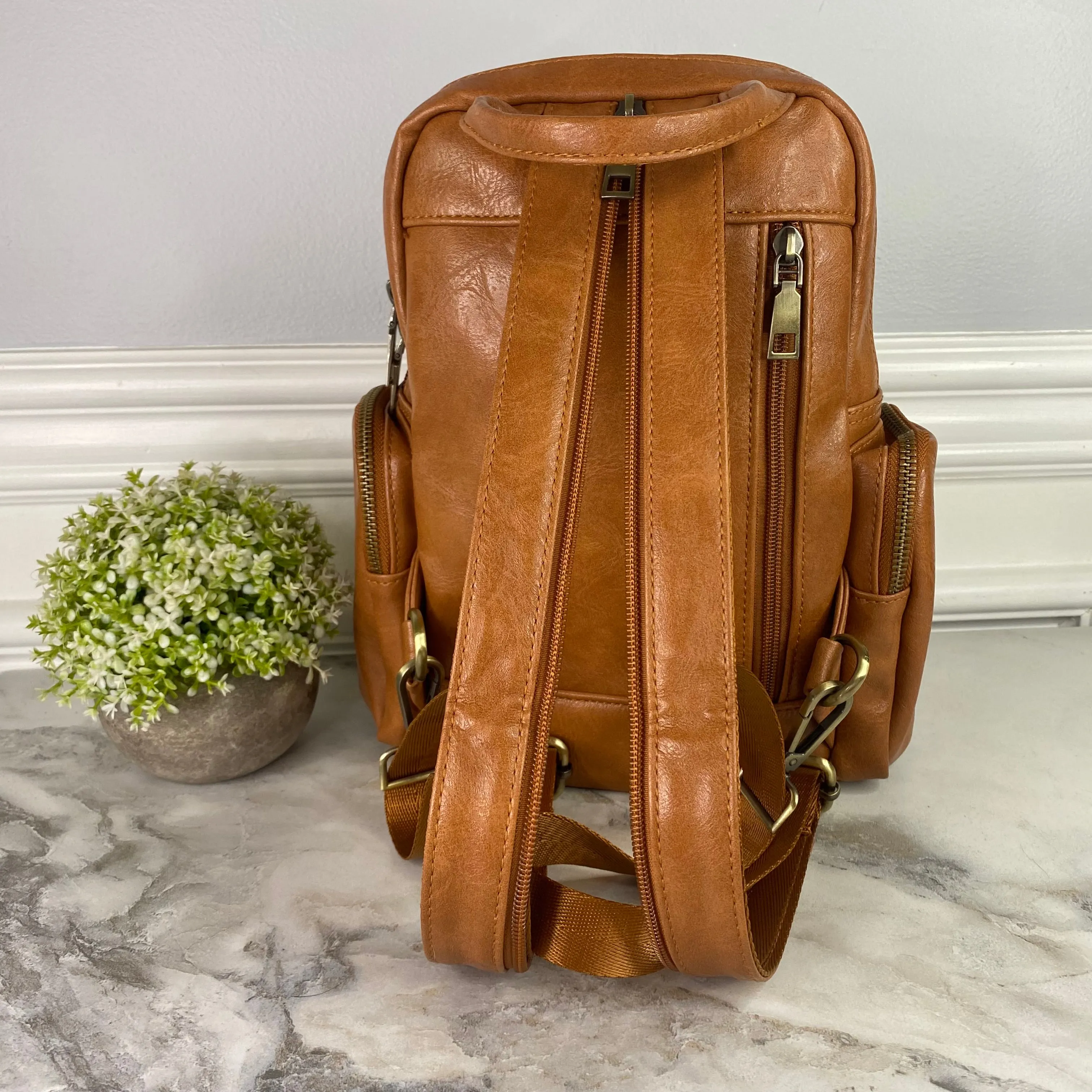 Sydney 2-in-1 Sling   Backpack - Camel