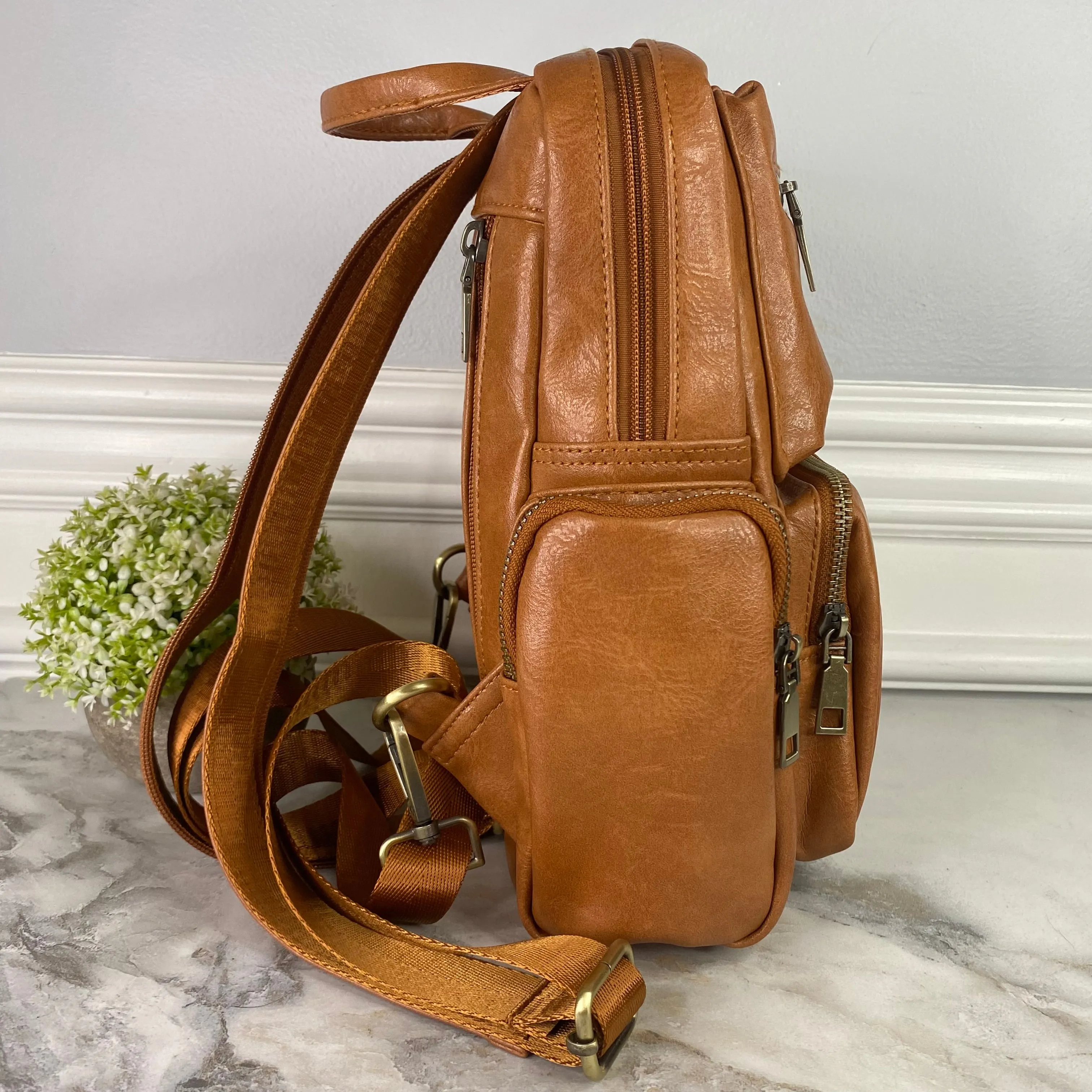Sydney 2-in-1 Sling   Backpack - Camel