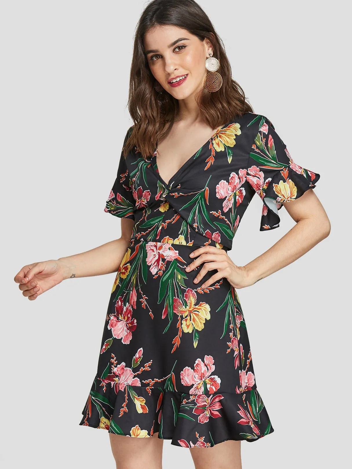 Wholesale Black V-Neck Short Sleeve Floral Print Flounced Hem Mini Dresses